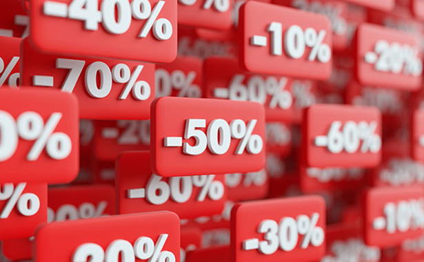 Imagens de várias etiquetas com percentagem de desconto